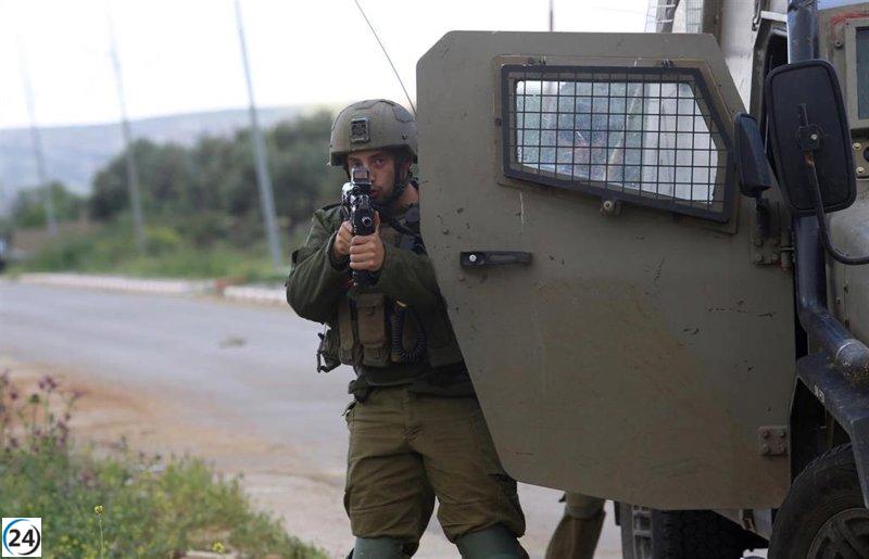 Fuerzas israelíes acaban con la vida de dos palestinos en Qalqilia, Cisjordania.