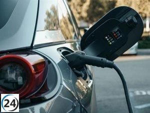 Tesla lidera el mercado de coches eléctricos en España con un 18% de cuota, revela Carfax.