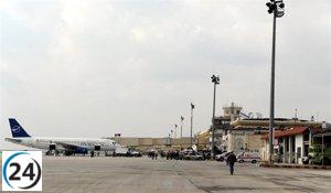 Siria reinicia vuelos entre Damasco y Alepo tras el fin del mandato de Al Assad.