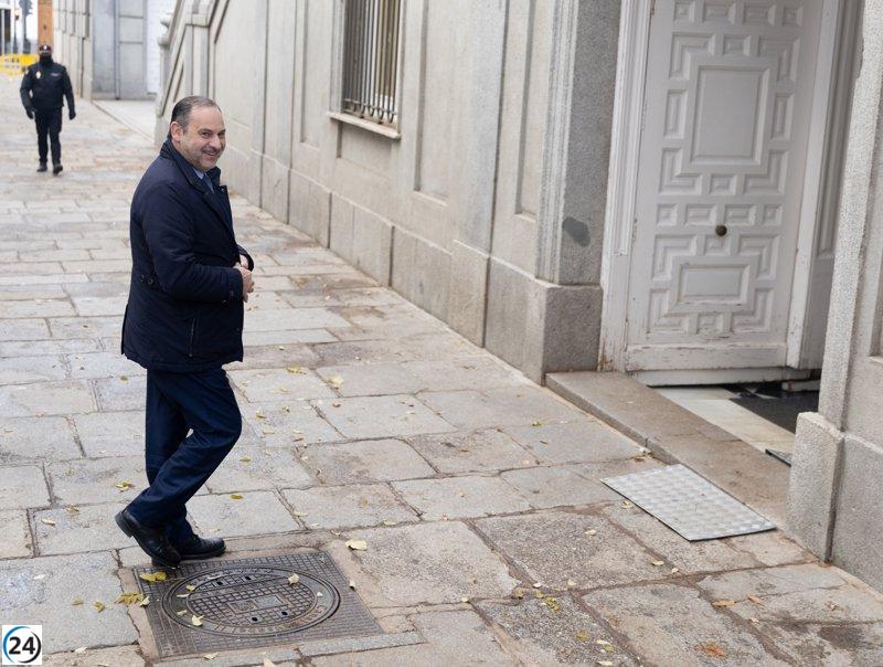 El Supremo solicita al Congreso autorización para investigar a Ábalos por posibles delitos relacionados con el 'caso Koldo'.