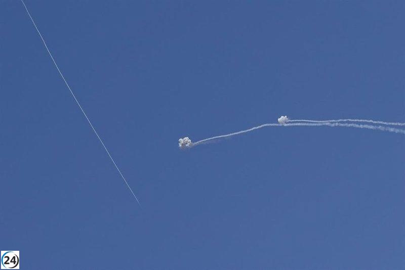 Israel ataca objetivos hutíes tras interceptar un misil proveniente de Yemen.