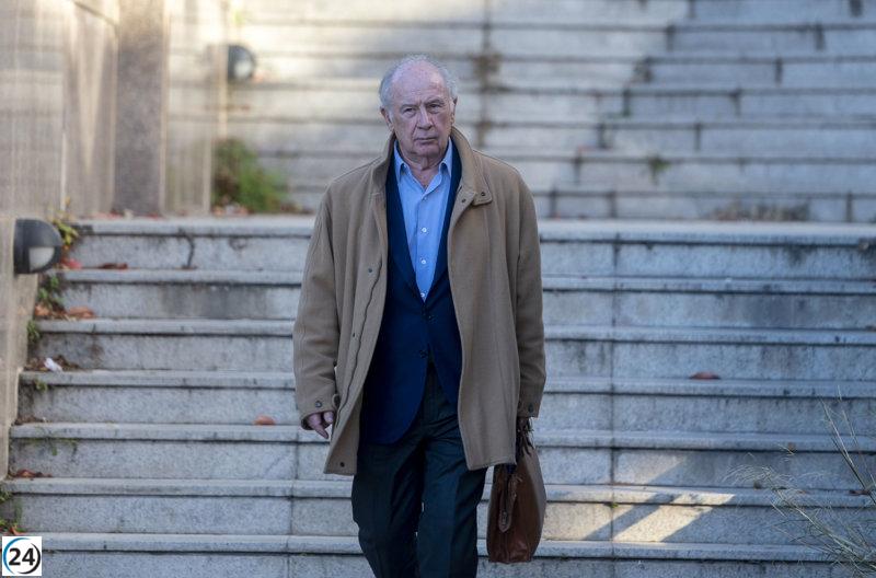 Rodrigo Rato, exministro, sentenciado a casi 5 años de prisión por fraude fiscal y blanqueo.