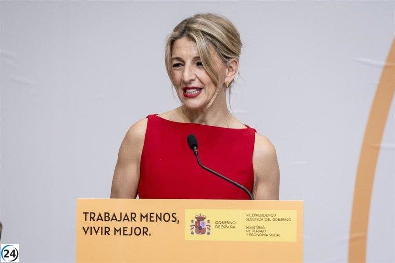 Yolanda Díaz advierte que la postura de Trump amenaza seriamente la democracia.