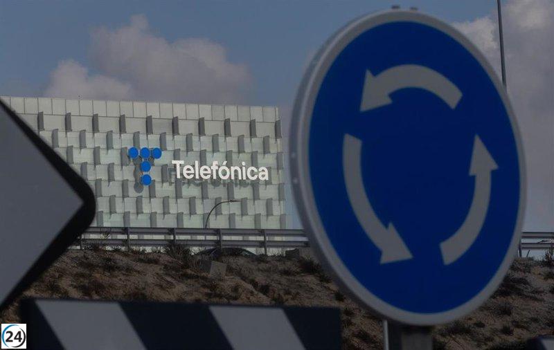 Telefónica enfrenta un ciberataque que compromete 2,3 gigas de datos en su sistema de gestión de tickets.