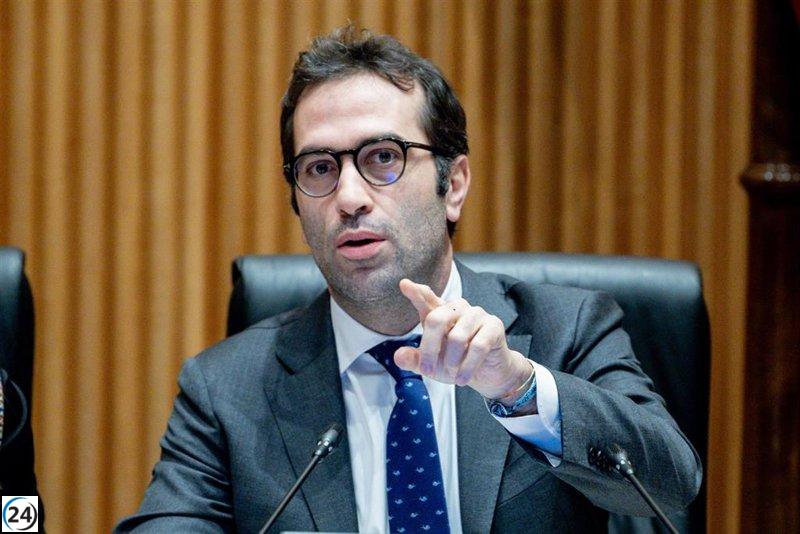 Cuerpo aprueba discutir la reducción de la jornada solicitada por Díaz en dos semanas.