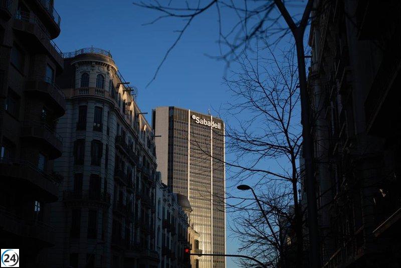 Banco Sabadell regresa oficialmente a su sede en Cataluña.