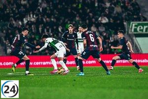El Elche aplasta al Eibar y aspira al primer puesto en LaLiga Hypermotion.