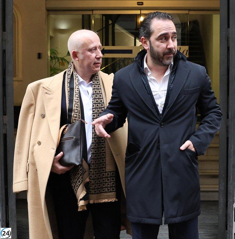 De Aldama revela conversación de WhatsApp sobre el pago de deuda empresarial al jefe de gabinete de Hacienda.