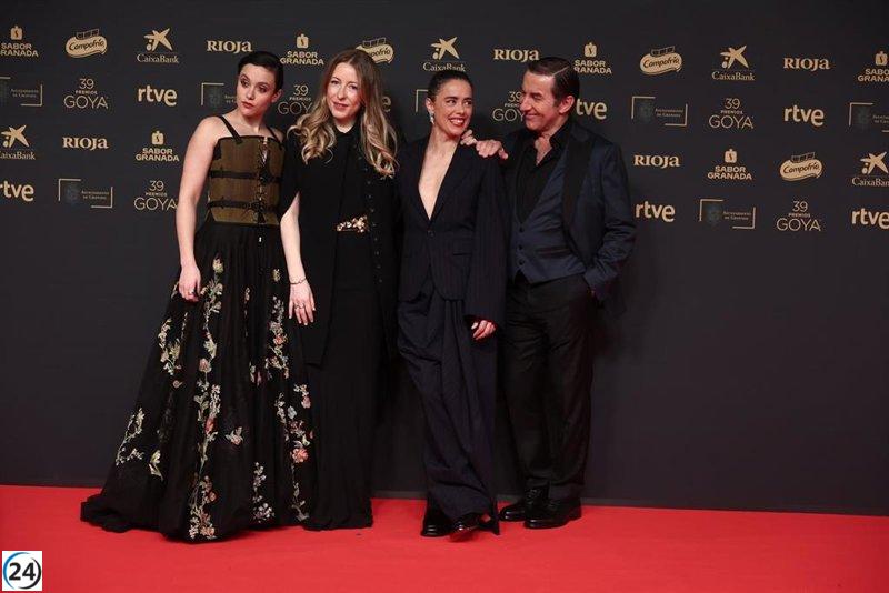 Nominados a los Goya respaldan a Karla Sofía Gascón en la alfombra roja, defendiendo que