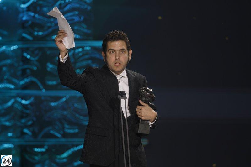 Javier Macipe se alza con el Goya a Mejor Dirección Novel por su obra 'La estrella azul' en 2025.