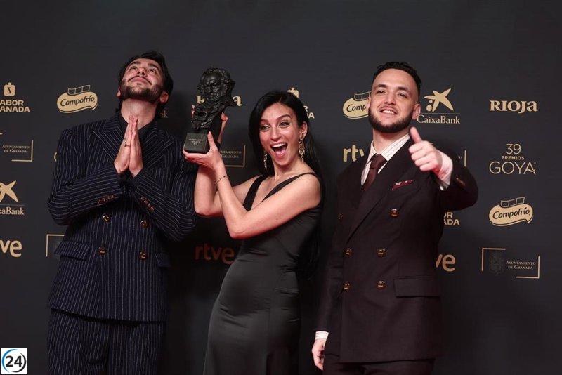 C. Tangana rinde homenaje a Karla Sofía Gascón en los Goya 2025: