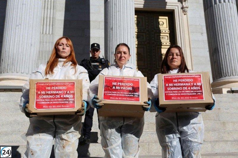 Víctimas de la DANA exigen al Congreso una investigación y amenazan con regresar en marzo ante la falta de respuesta.