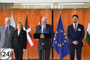 Conde-Pumpido: el TC debe mantenerse firme ante las críticas y elogios a sus fallos.