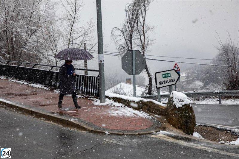 Las tormentas de lluvia y nieve impactan 31 caminos en la red secundaria.