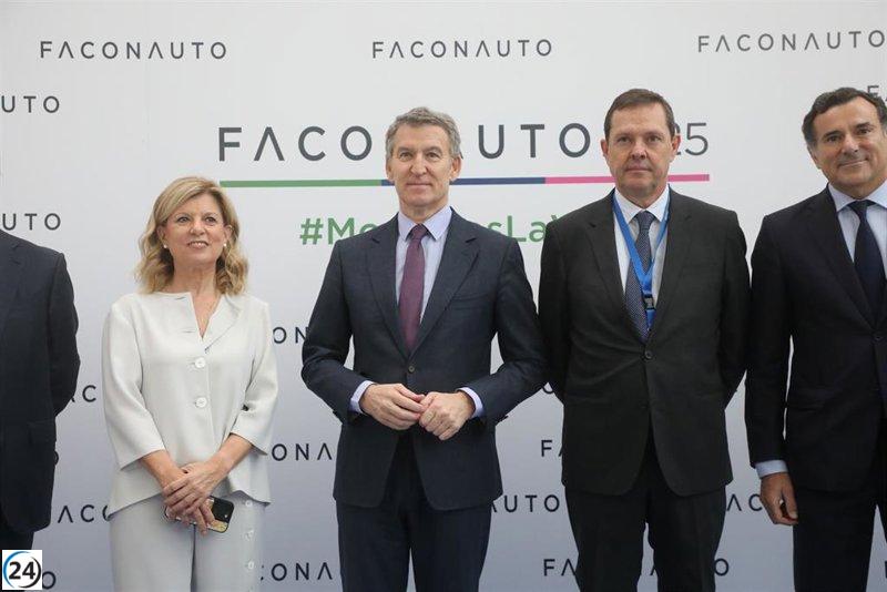 Feijóo advierte que la transferencia de competencias en inmigración amenaza la unidad nacional y se compromete a revertirla.