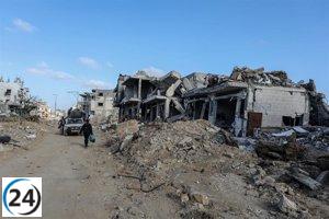 Israel lleva a cabo un ataque aéreo contra supuestos terroristas en Gaza que estaban preparando explosivos.