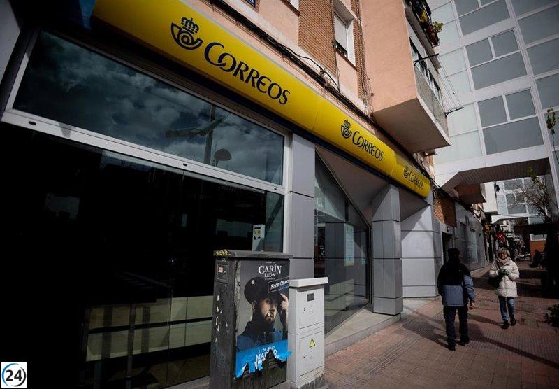 Correos y sindicatos logran pacto para proteger los puestos de trabajo.