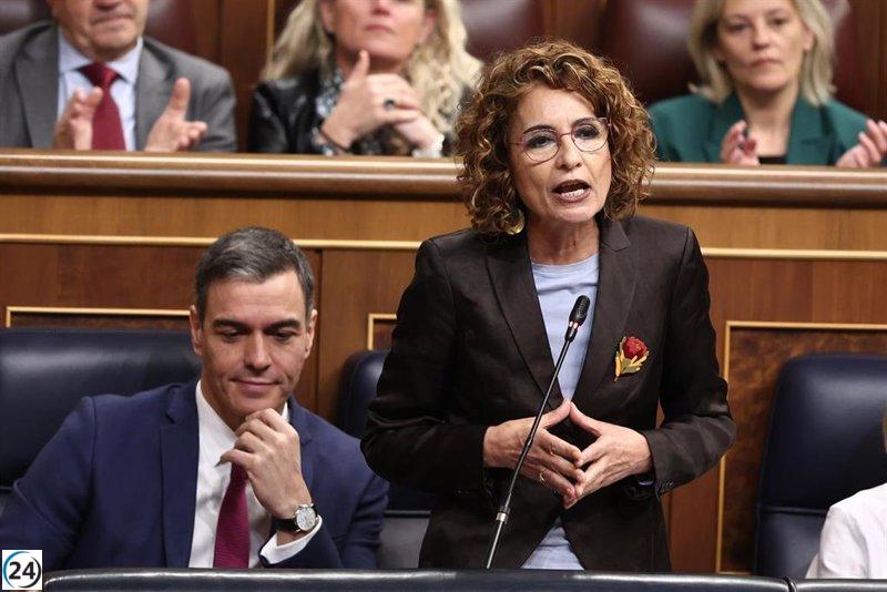 Montero critica a Junts por protestar sobre los módulos de autónomos tras haber bloqueado su actualización.