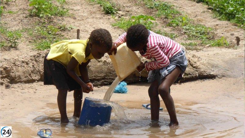 Manos Unidas alerta: 2.000 millones carecen de agua potable, recordando que