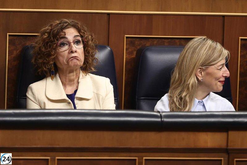 Díaz anuncia el fin de las conversaciones con Hacienda sobre la tributación del SMI.