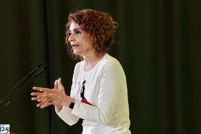 Jueces y fiscales defienden a Montero ante sus críticas a la sentencia de Alves.