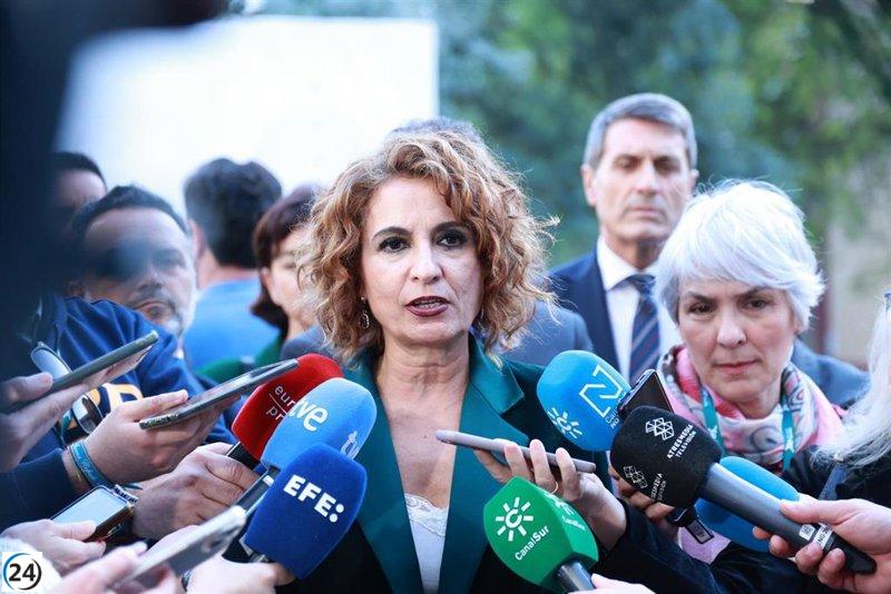Montero se disculpa por cuestionar la presunción de inocencia, pero critica la absolución de Alves como un paso atrás.