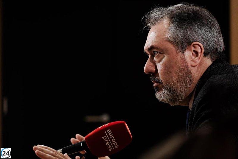 El portavoz del PSOE en el Senado defiende a Lobato como un senador más y no aclara su futuro político.