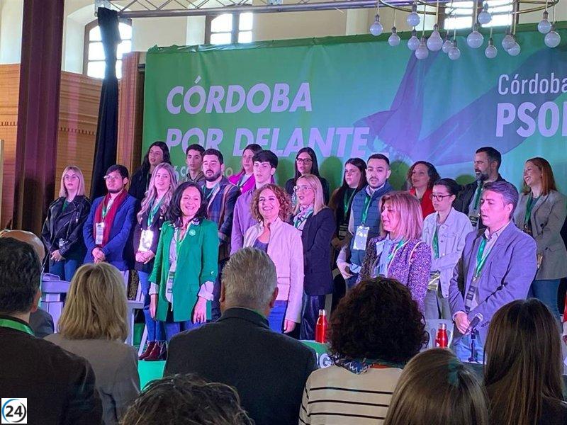 Montero insta al PP a alinearse con el progreso y distanciarse de Vox frente a los aranceles de Trump.