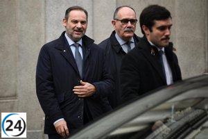 El Tribunal Supremo respalda indagación sobre Ábalos, pero defiende sus declaraciones como parte de su derecho a la defensa.