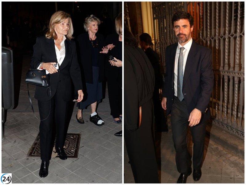 Cari Lapique y Antonio Matos se reúnen en el emotivo funeral de Paloma de Urquijo y Eulate.
