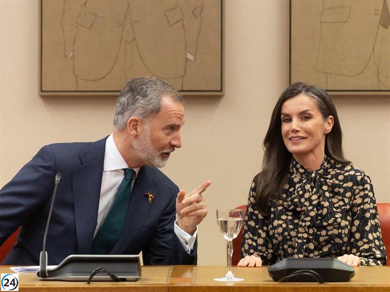 Reina Letizia brilla en su regreso con un fresco estilo primaveral, tras la controversia de las imágenes de Leonor en bikini.