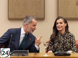 Reina Letizia brilla en su regreso con un fresco estilo primaveral, tras la controversia de las imágenes de Leonor en bikini.