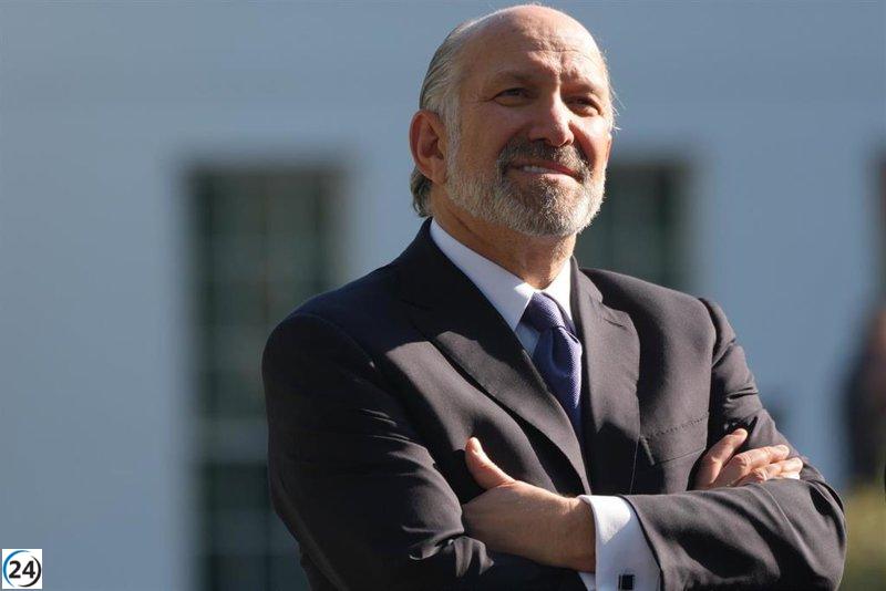 EE.UU. aplicará impuestos a dispositivos electrónicos y chips, tras anunciar nuevas exenciones.
