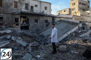 La OMS alerta sobre la muerte de un niño tras el cierre del hospital de Gaza bombardeado por Israel.