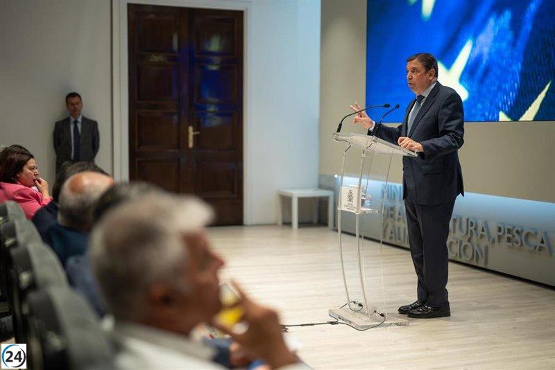 Planas denuncia los aranceles del 10% como “injustos” y rechaza su implementación.