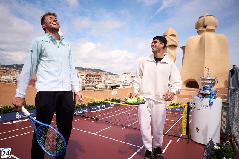 Alcaraz busca el título en el Barcelona Open desafiante a Ruud en su regreso.