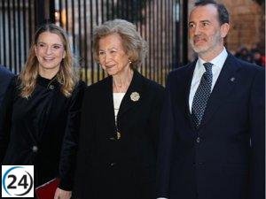 La reina Sofía celebra la Semana Santa en Mallorca con su tradicional participación.