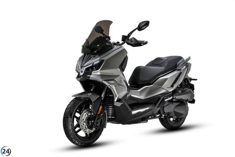 SYM presenta la ADX 300, su nueva scooter de 278 cc a partir de 4.599 euros.