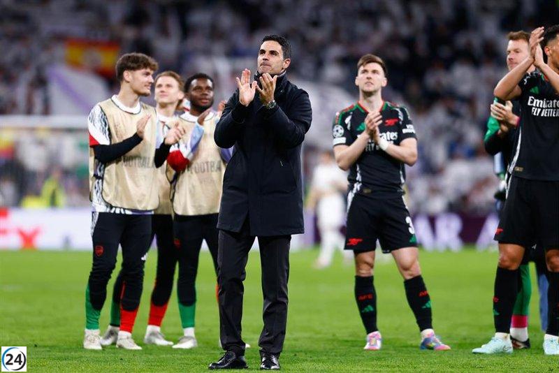 Arteta destaca la inteligencia del equipo para afrontar situaciones inesperadas en el partido.