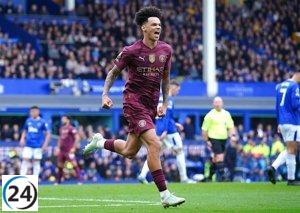 Manchester City y Aston Villa intensifican la lucha por la Champions en la Premier.