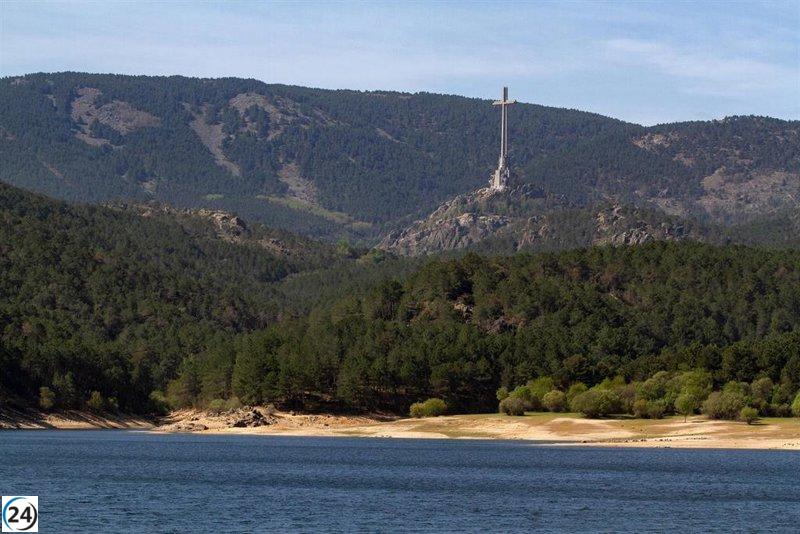 Abogados Cristianos impugna las bases del concurso para redefinir Cuelgamuros.