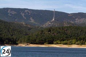 Abogados Cristianos impugna las bases del concurso para redefinir Cuelgamuros.