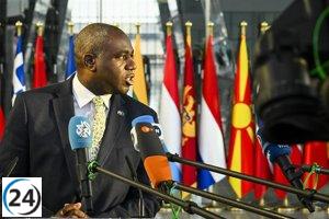 Ministros de Exteriores de EE. UU. y Reino Unido sostienen diálogo constructivo sobre Ucrania.