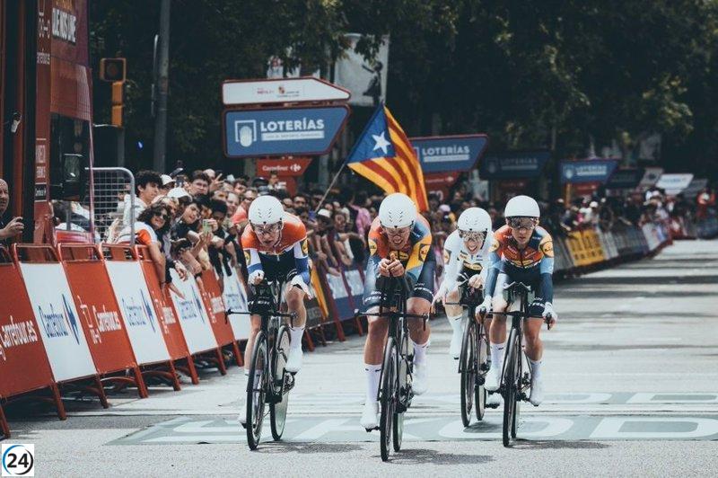 Ellen van Dijk se convierte en la primera líder de la Vuelta Femenina 25 by Carrefour.es.