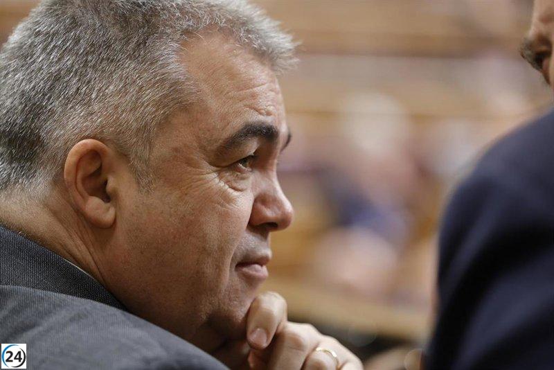 PSOE acusa a Feijóo de oportunismo tras su uso de los cortes del AVE para impulsar su imagen.