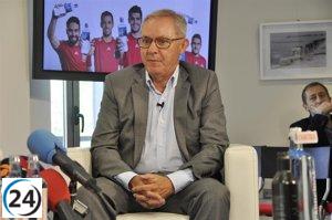La RFEF premiará a José Ángel de la Casa por su destacada contribución al periodismo deportivo.