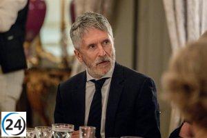 Interior despenaliza el consumo de drogas en autos privados estacionados.