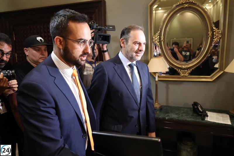 Ábalos desmiente vínculos con el Gobierno de Canarias en la adquisición de material sanitario.