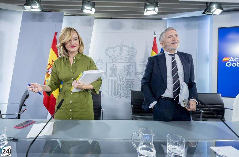 El Gobierno toma distancia de Leire Díez y reconoce que hizo promesas incumplibles, pero opta por no presentar una denuncia.