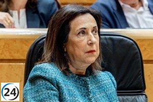 Robles defiende el plan de defensa y responde a las críticas del PP: